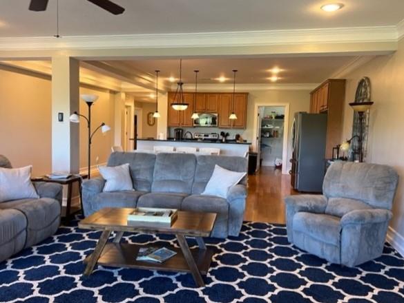 4403 Stoneview Summit